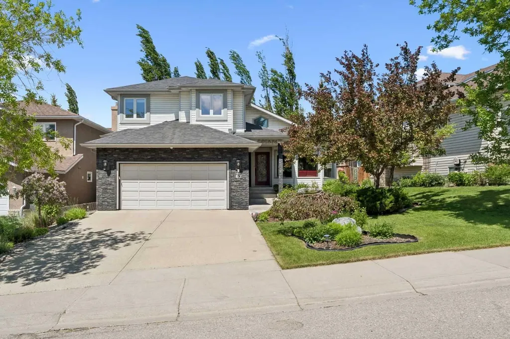 67 Hawkwood Drive NW Calgary AB T3G 3H9