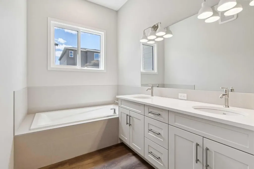 31 Hotchkiss Avenue SE Calgary AB T3S 0T5