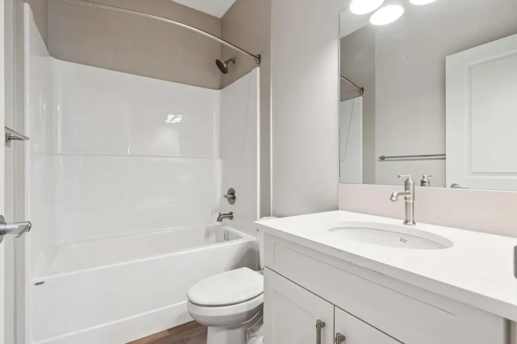 31 Hotchkiss Avenue SE Calgary AB T3S 0T5