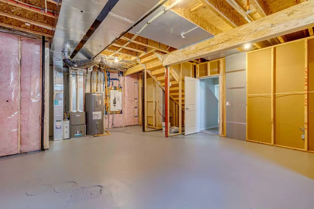31 Hotchkiss Avenue SE Calgary AB T3S 0T5