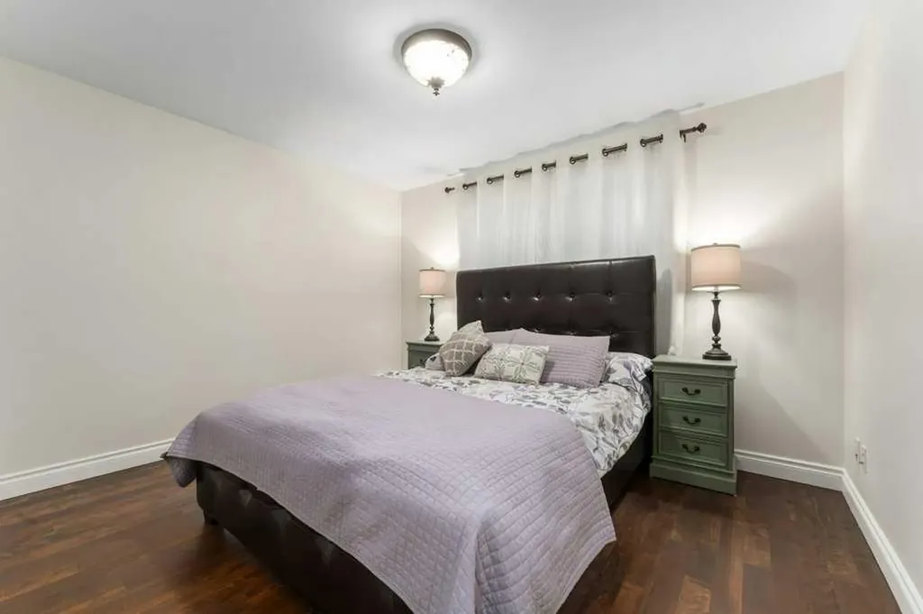 648 97 Avenue SE Calgary AB T2J 0H4