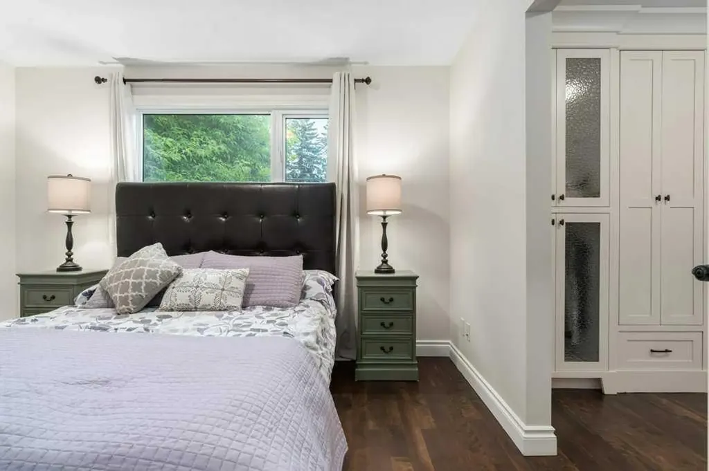 648 97 Avenue SE Calgary AB T2J 0H4
