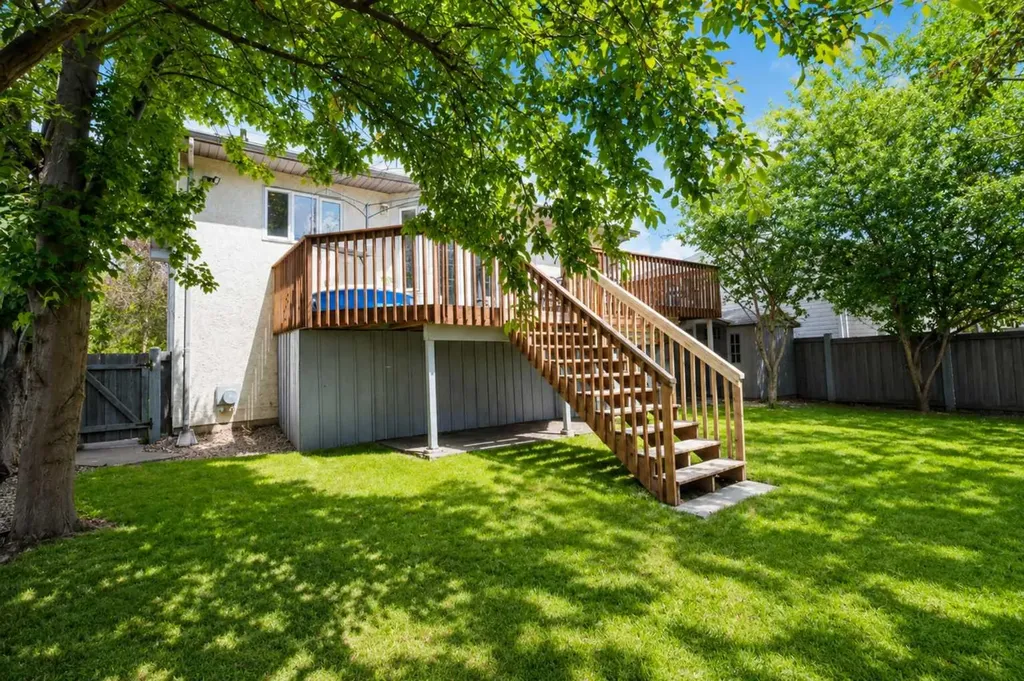 9009 117 Avenue Grande Prairie AB T8X 1K1