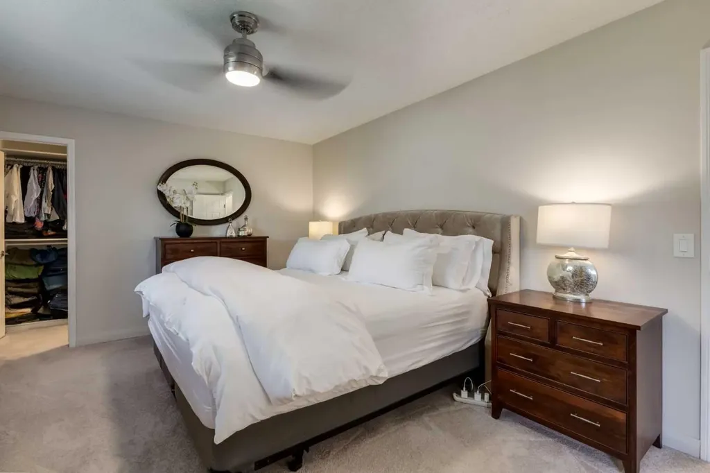 37 Douglasview Circle SE Calgary AB T2Z 2P4