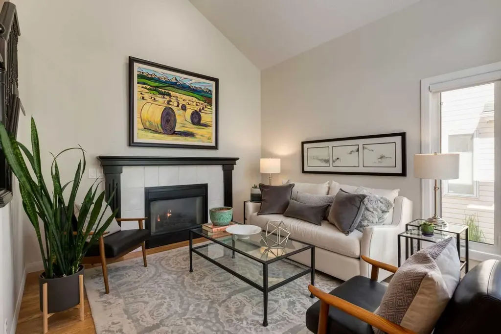 37 Douglasview Circle SE Calgary AB T2Z 2P4