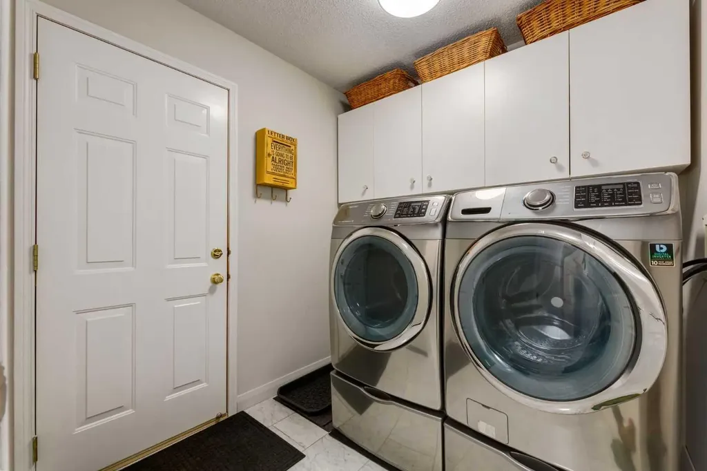 37 Douglasview Circle SE Calgary AB T2Z 2P4