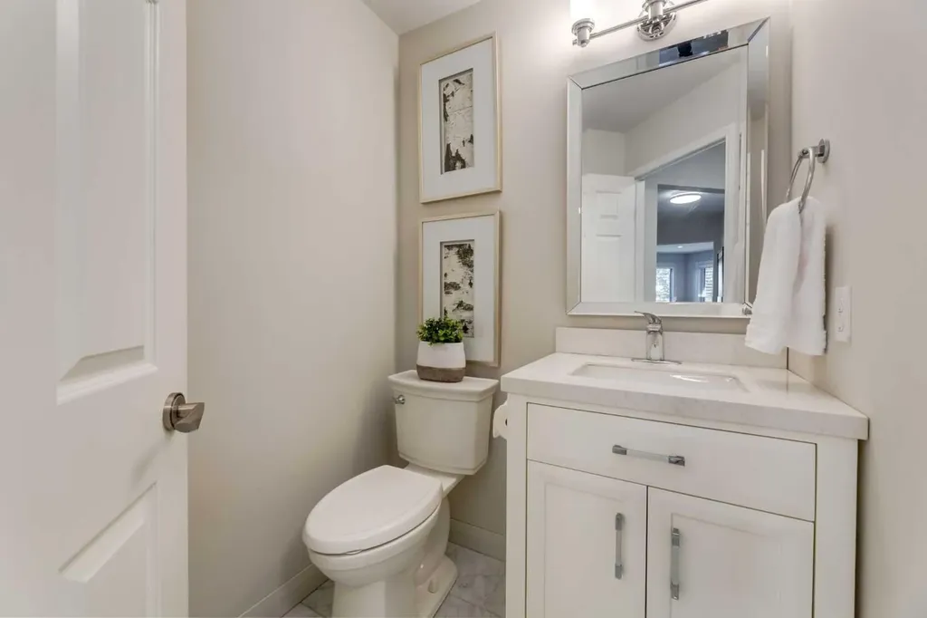 37 Douglasview Circle SE Calgary AB T2Z 2P4