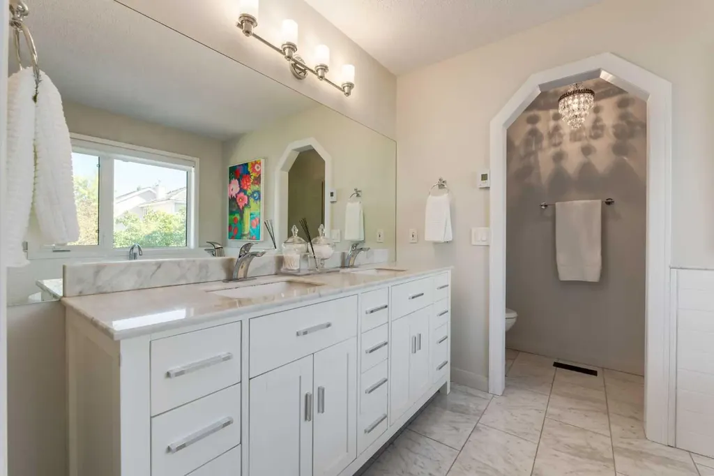 37 Douglasview Circle SE Calgary AB T2Z 2P4