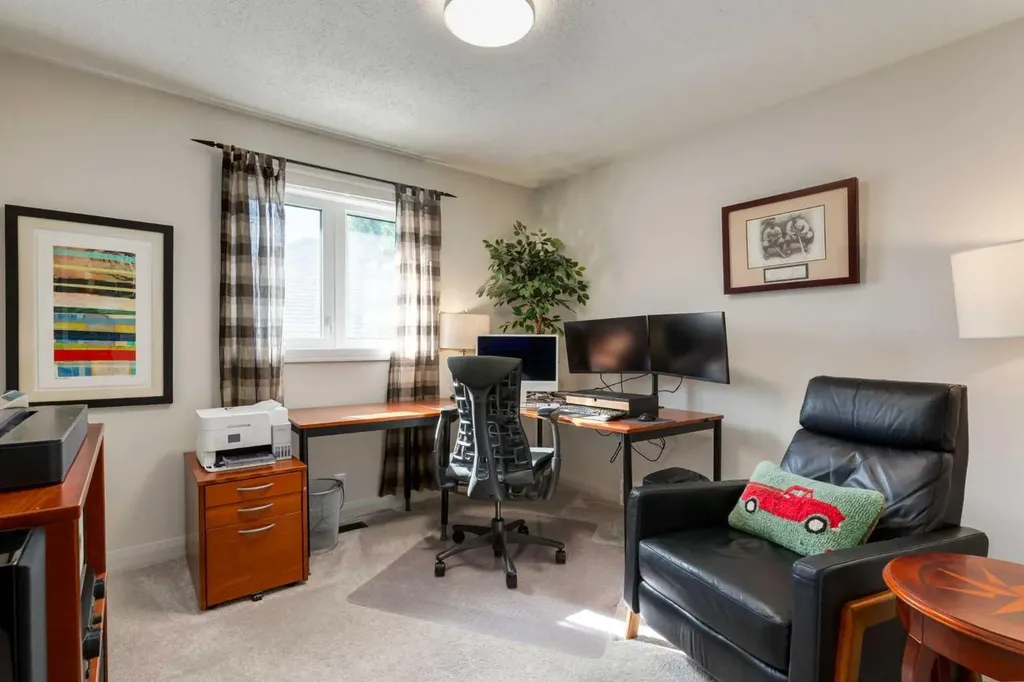37 Douglasview Circle SE Calgary AB T2Z 2P4