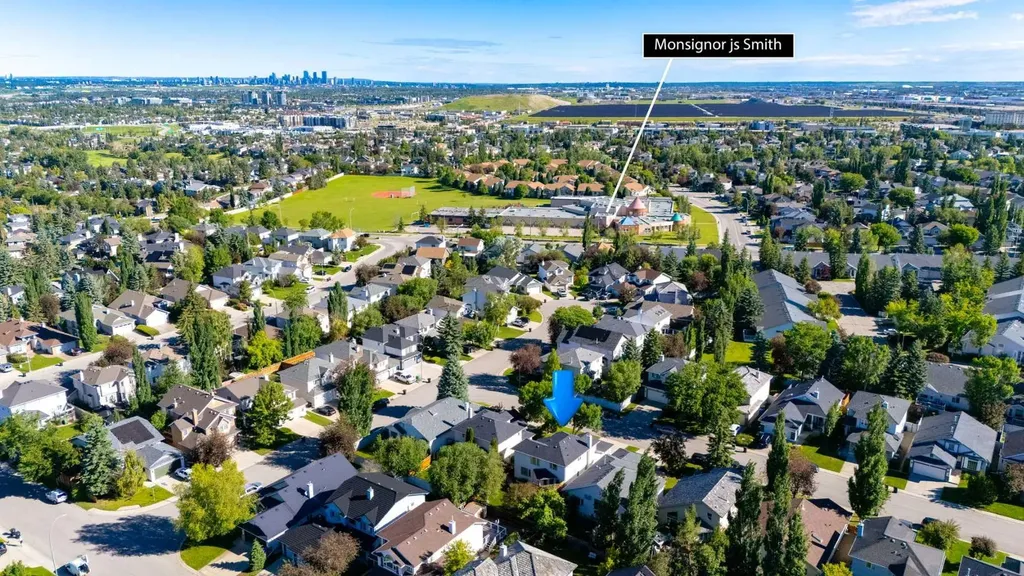 37 Douglasview Circle SE Calgary AB T2Z 2P4