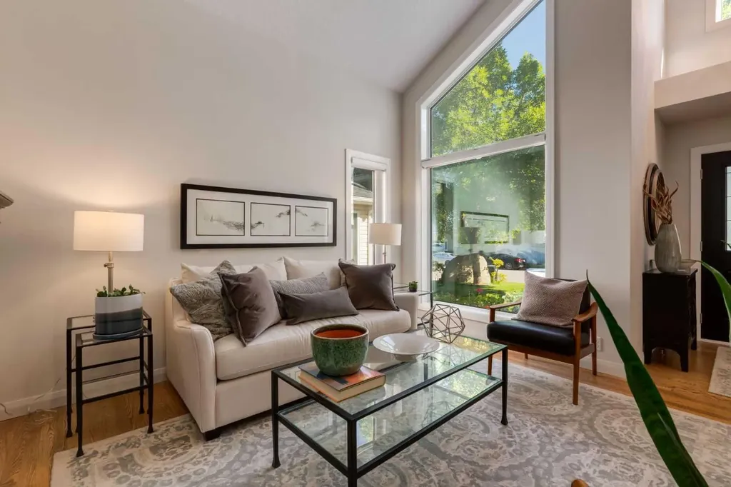 37 Douglasview Circle SE Calgary AB T2Z 2P4