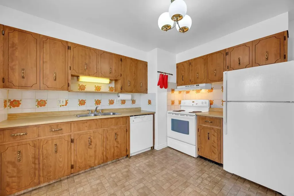 5008 2 Street NW Calgary AB t2k0z3