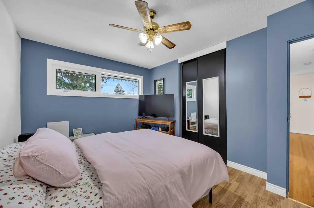 5008 2 Street NW Calgary AB t2k0z3