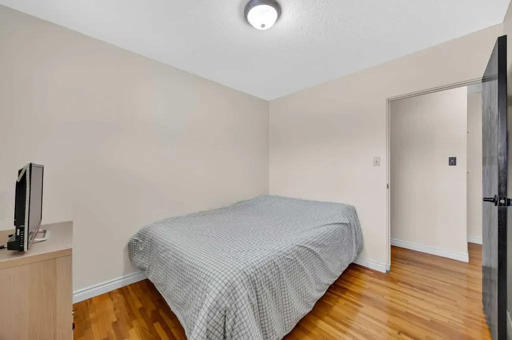 5008 2 Street NW Calgary AB t2k0z3