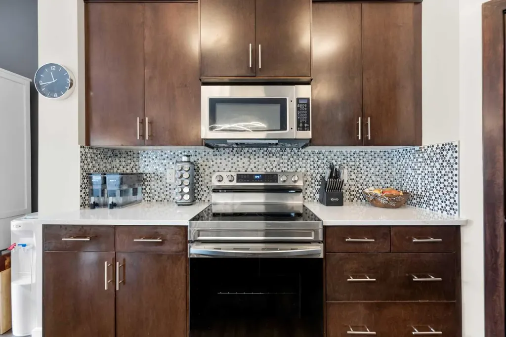 26 Walden Court SE Calgary AB T2X 0N8