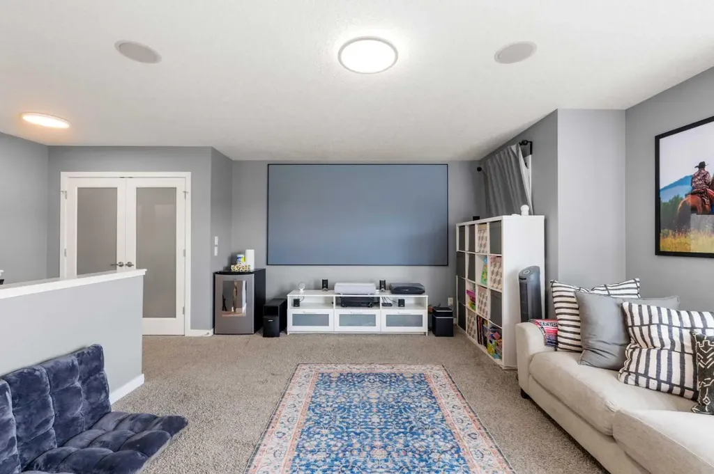 26 Walden Court SE Calgary AB T2X 0N8