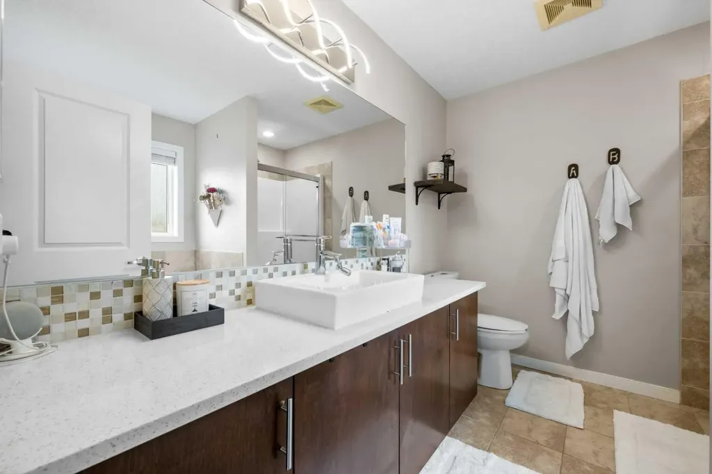 26 Walden Court SE Calgary AB T2X 0N8