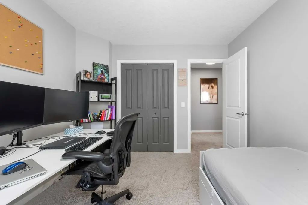 26 Walden Court SE Calgary AB T2X 0N8