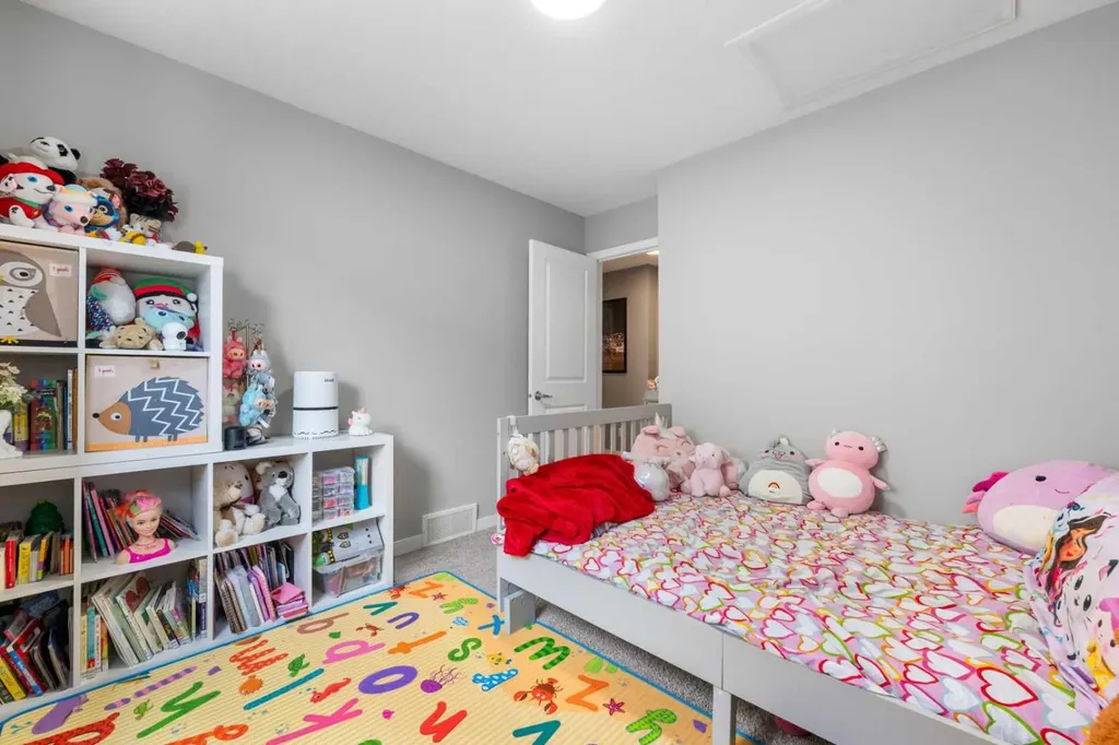 26 Walden Court SE Calgary AB T2X 0N8