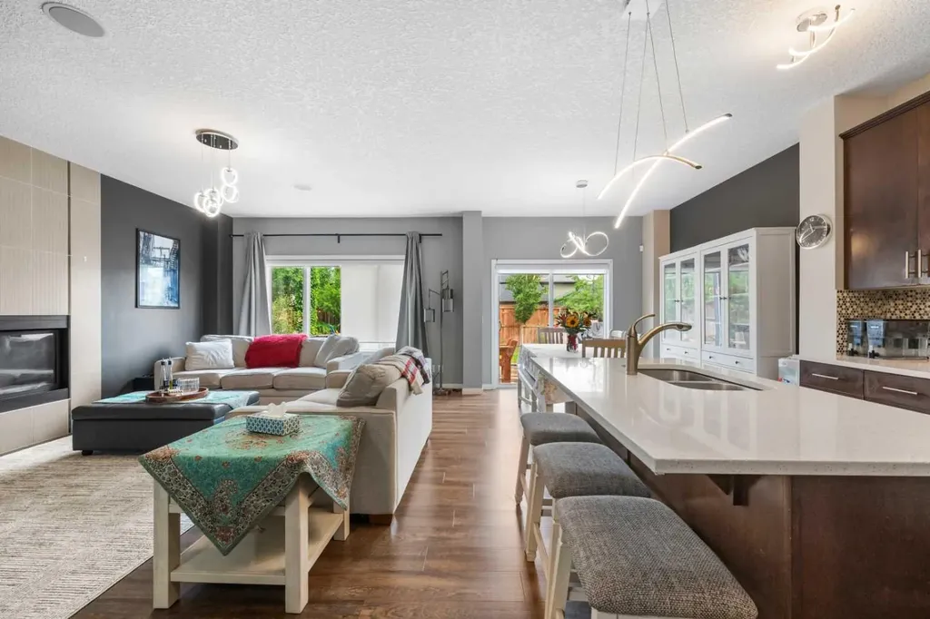 26 Walden Court SE Calgary AB T2X 0N8