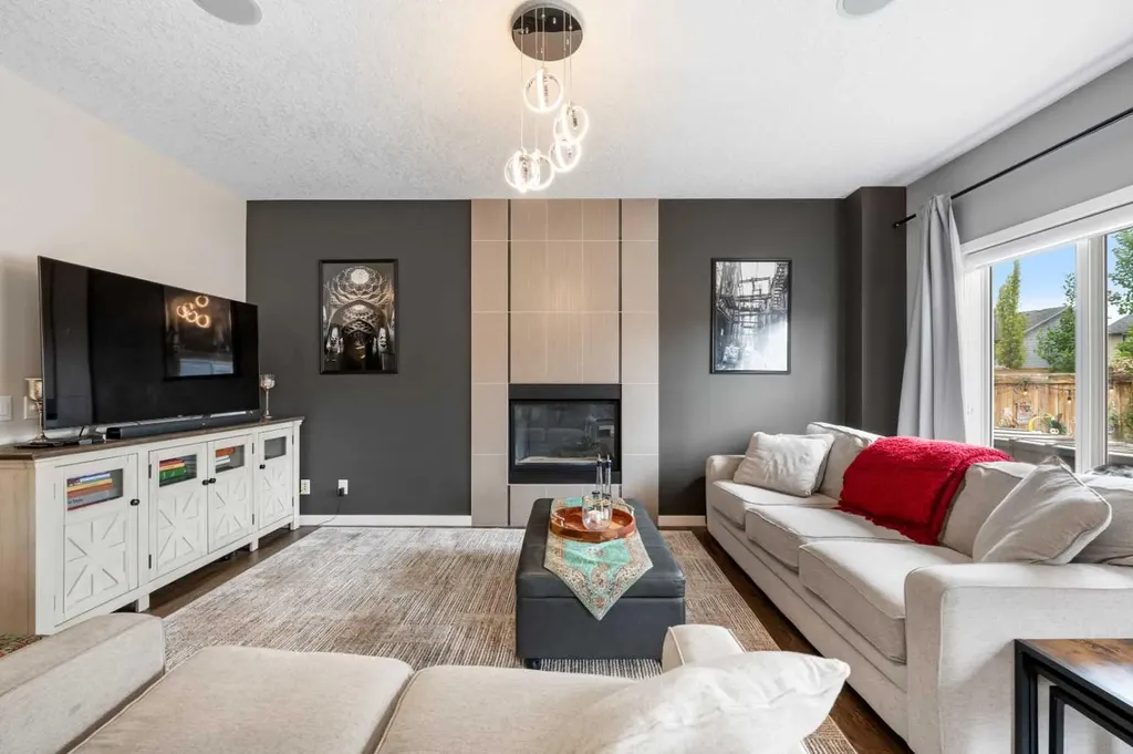 26 Walden Court SE Calgary AB T2X 0N8