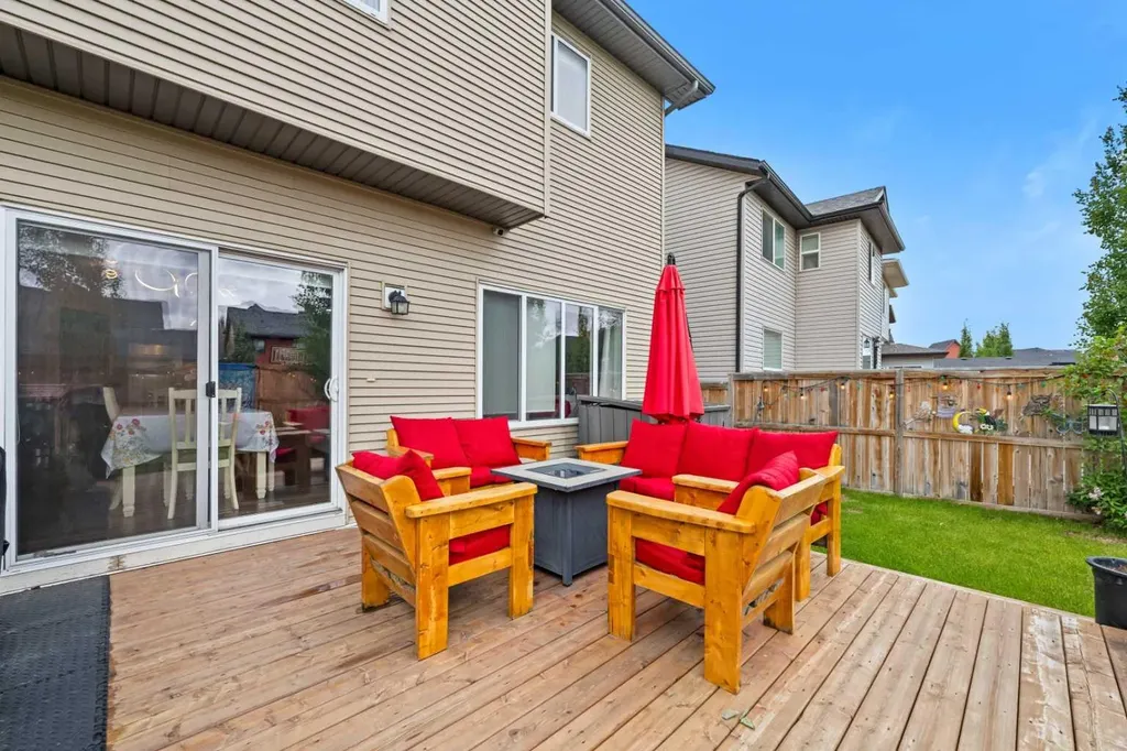 26 Walden Court SE Calgary AB T2X 0N8