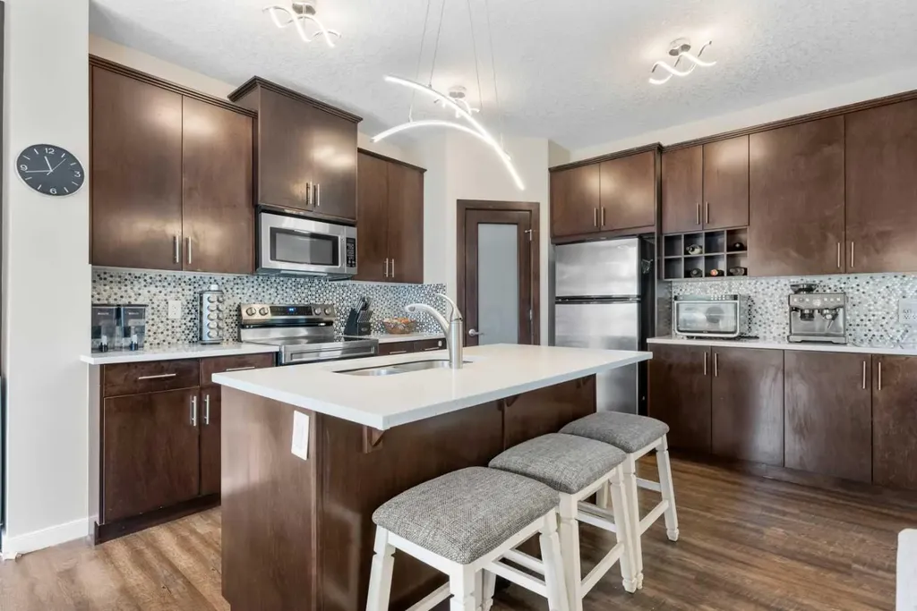 26 Walden Court SE Calgary AB T2X 0N8