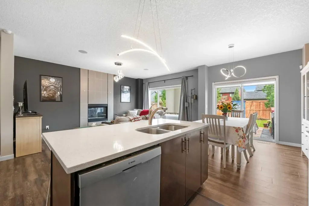 26 Walden Court SE Calgary AB T2X 0N8
