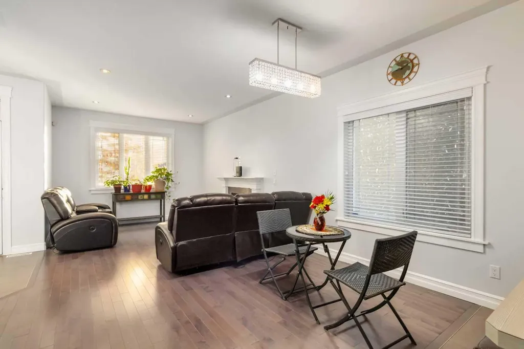 104 Collicott Drive Fort Mcmurray AB T9K 2W8