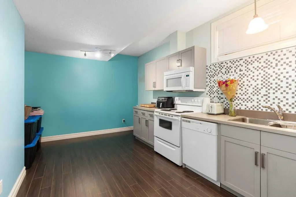 104 Collicott Drive Fort Mcmurray AB T9K 2W8