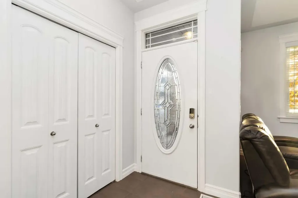 104 Collicott Drive Fort Mcmurray AB T9K 2W8