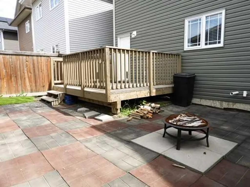 104 Collicott Drive Fort Mcmurray AB T9K 2W8