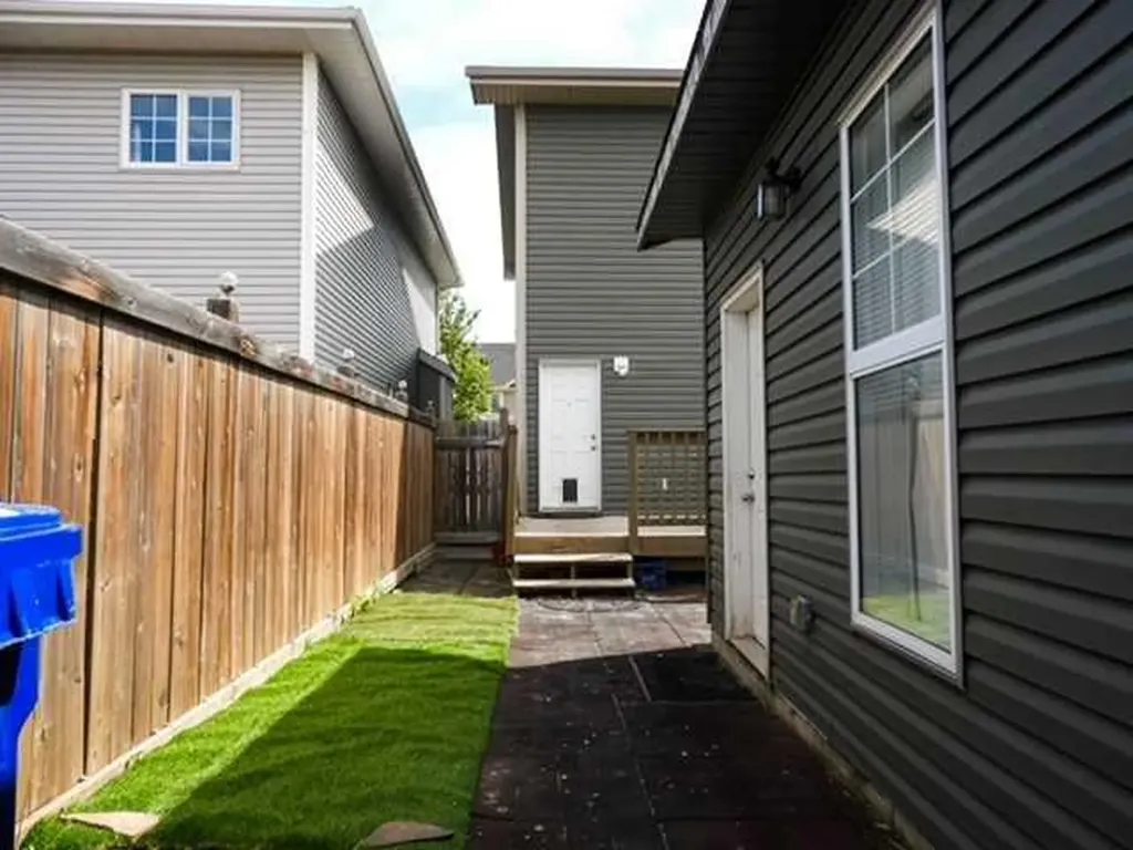 104 Collicott Drive Fort Mcmurray AB T9K 2W8