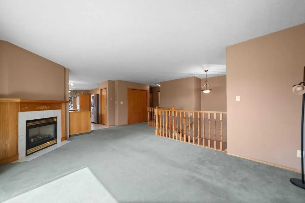 5403 64 Street Camrose AB T4V 4L7