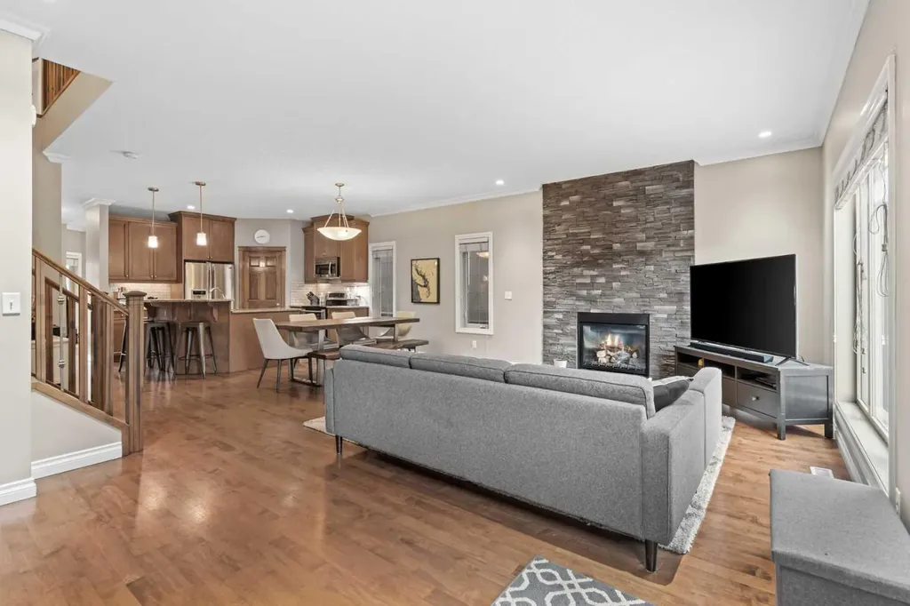 514 22 Avenue NE Calgary AB T2E 1T9