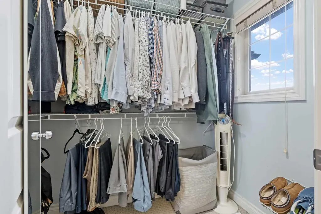 514 22 Avenue NE Calgary AB T2E 1T9