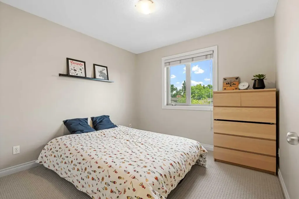 514 22 Avenue NE Calgary AB T2E 1T9