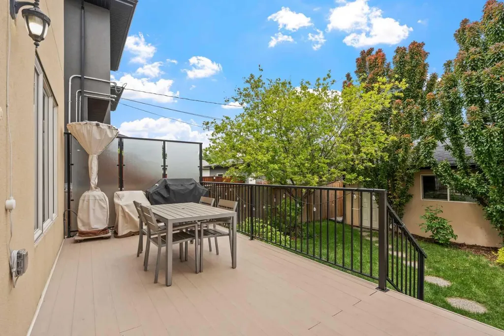 514 22 Avenue NE Calgary AB T2E 1T9