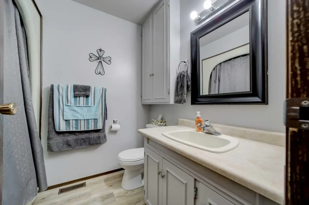 844 Foothills Avenue Pincher Creek AB T0K 1W0
