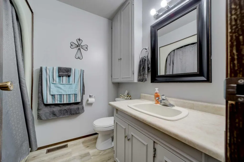 844 Foothills Avenue Pincher Creek AB T0K 1W0