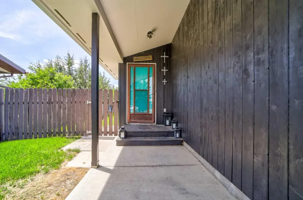 844 Foothills Avenue Pincher Creek AB T0K 1W0