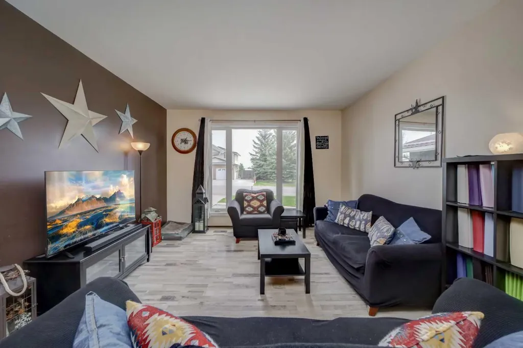 844 Foothills Avenue Pincher Creek AB T0K 1W0