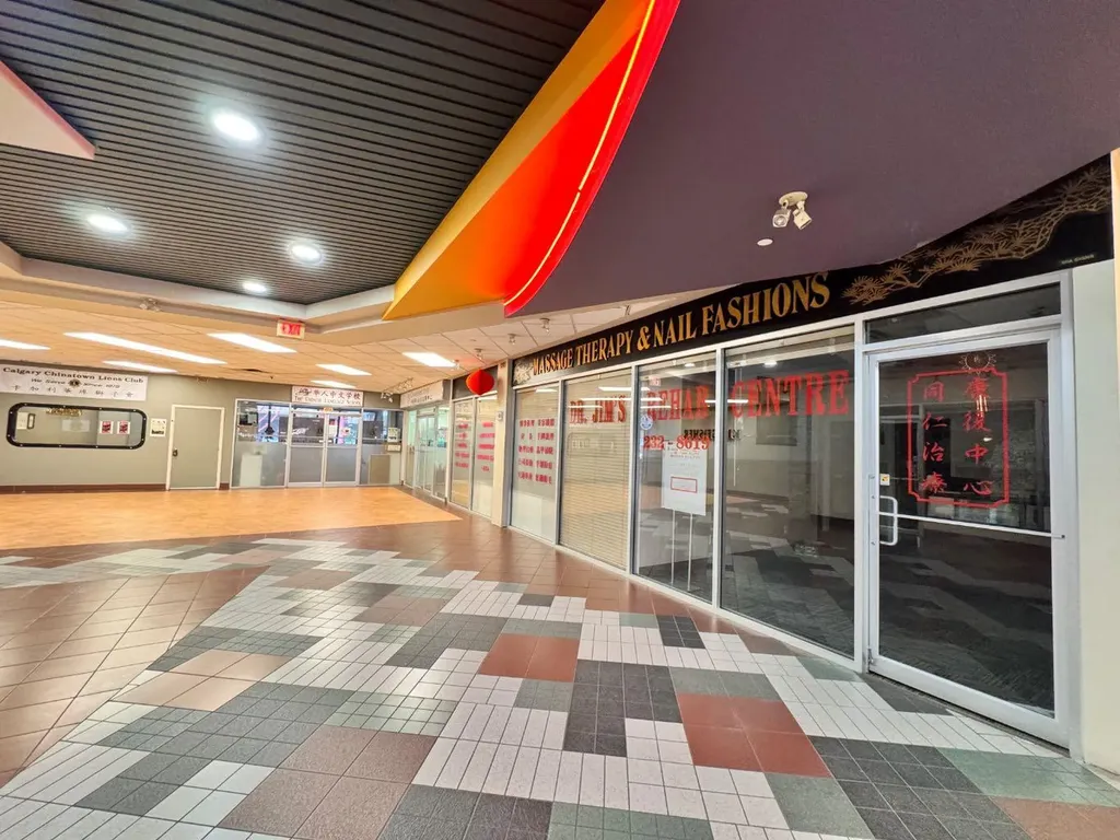328 Centre Street SE Calgary AB T2P 0S4