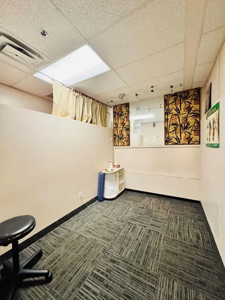 328 Centre Street SE Calgary AB T2P 0S4