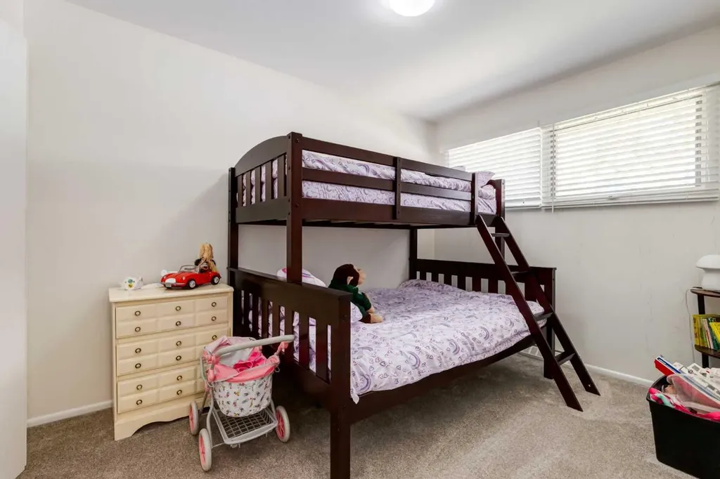 9559 Assiniboine Road SE Calgary AB T2J0Z5