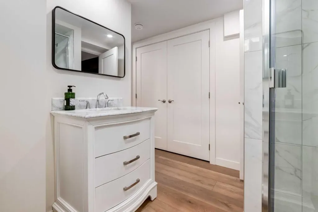 9559 Assiniboine Road SE Calgary AB T2J0Z5