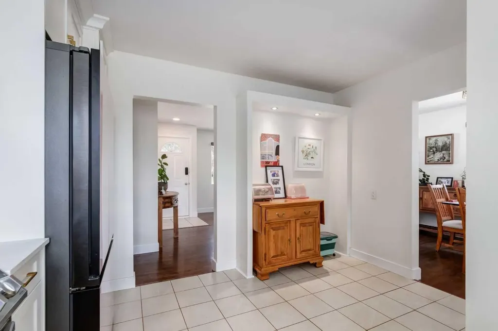 9559 Assiniboine Road SE Calgary AB T2J0Z5