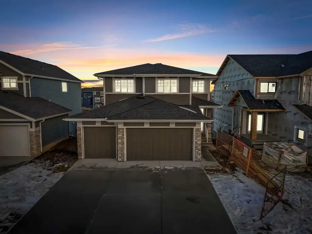 239 Chelsea Park Chestermere AB T1X 2V3