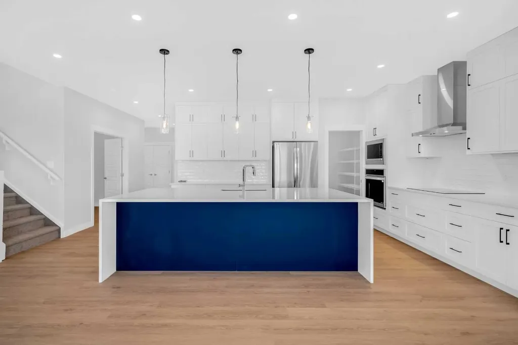 239 Chelsea Park Chestermere AB T1X 2V3