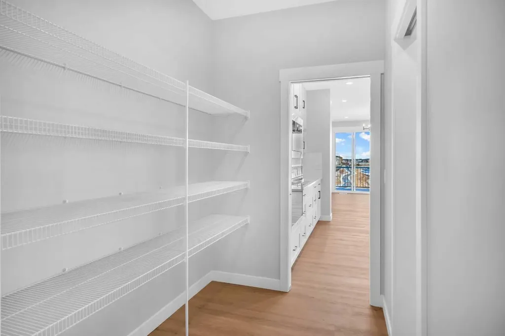239 Chelsea Park Chestermere AB T1X 2V3